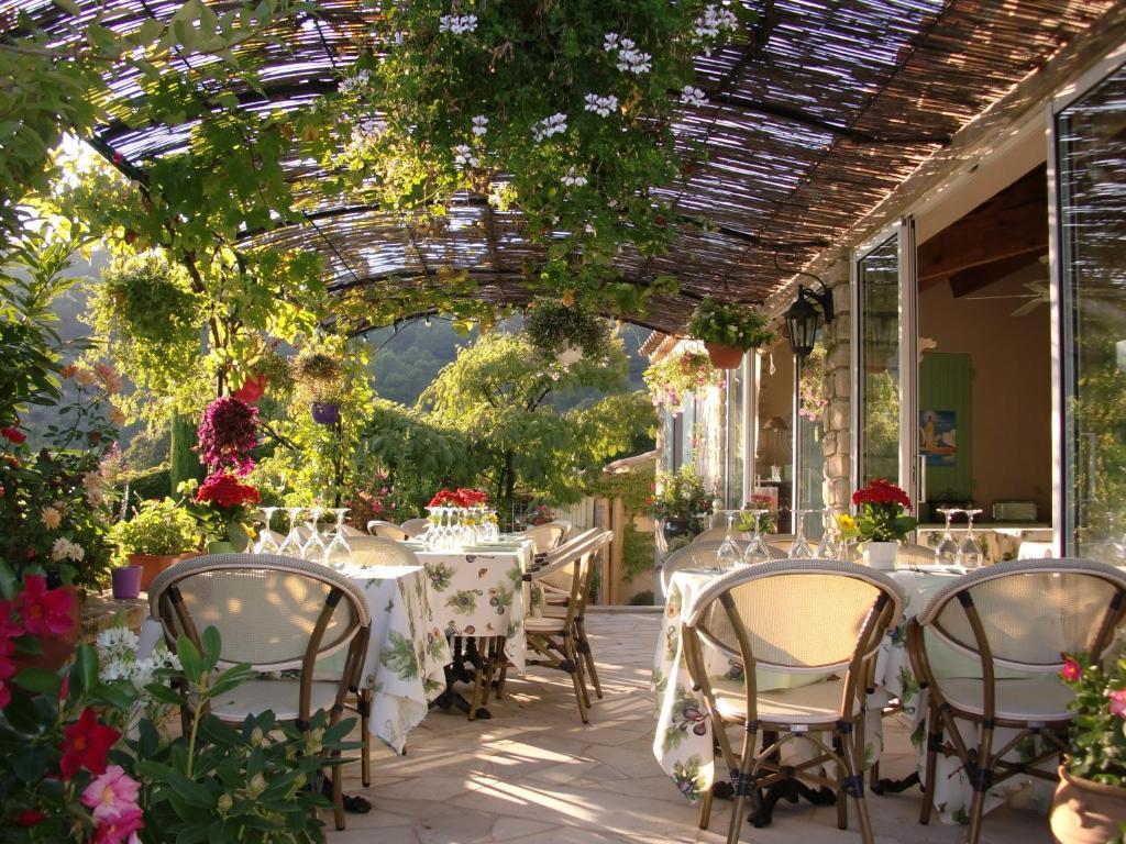 Le Grand Jardin Lafare Exterior photo