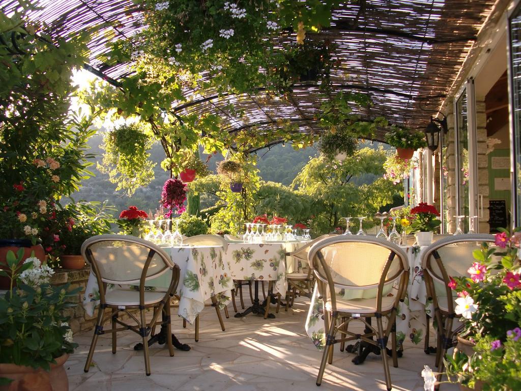 Le Grand Jardin Lafare Exterior photo