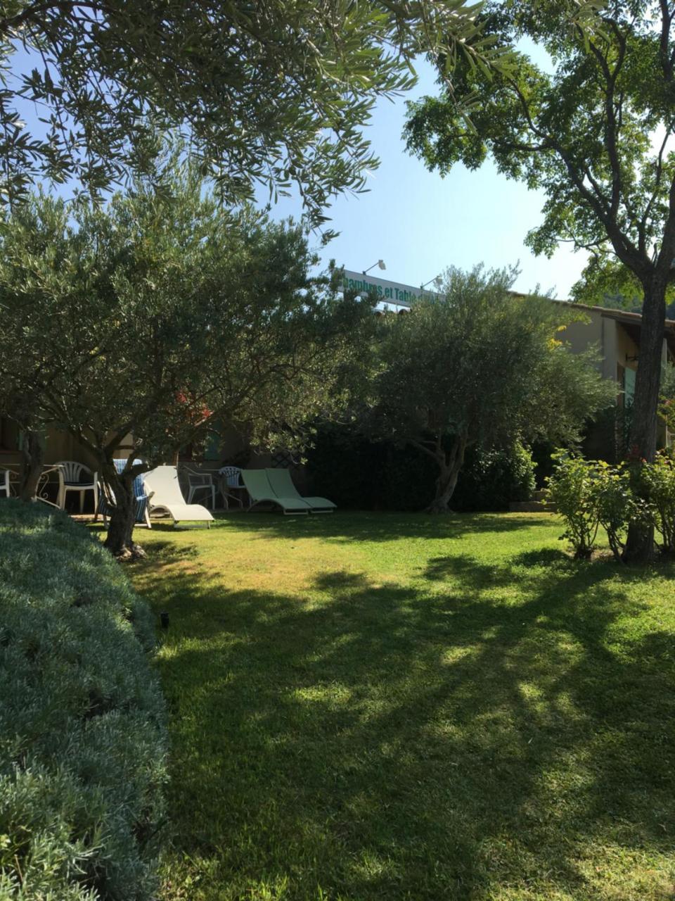 Le Grand Jardin Lafare Exterior photo